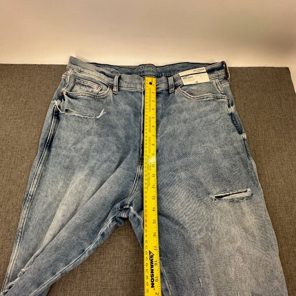 New! Arizona Curvy Mom Jeans High Rise Ripped Distressed Tapered Leg Plus 21 - Picture 8 of 15